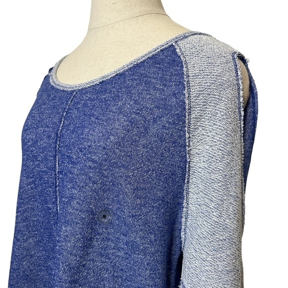 Live Love Dream Blue ColorBlock Two Tone Distressed Cold Shoulder Sweater Medium - Picture 8 of 13
